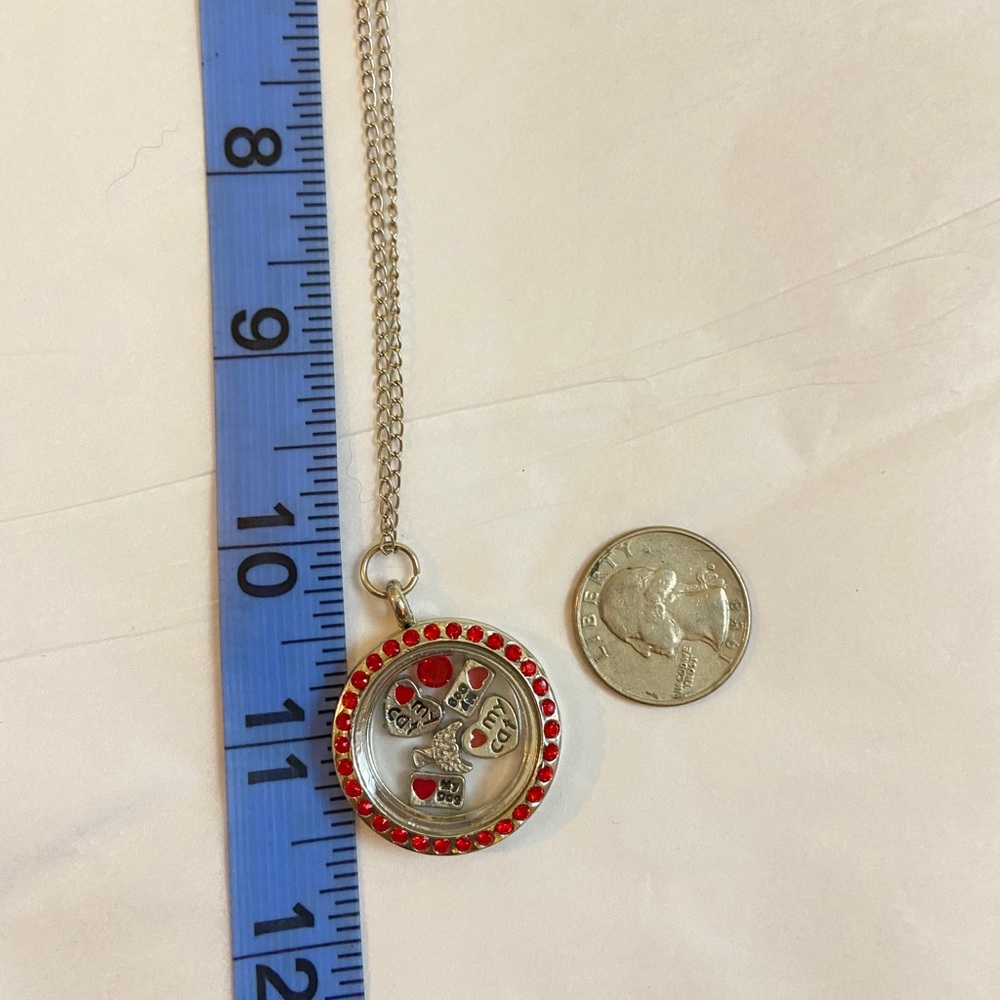Magnetic necklace - Picture 4 of 5